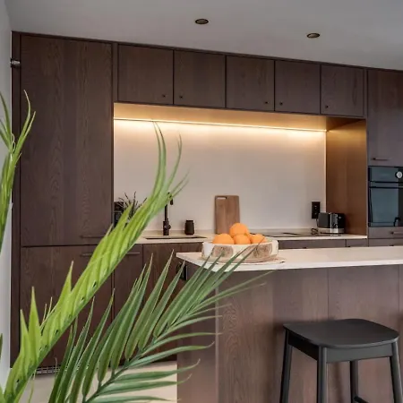 Luxury Penthouse - Naranjos De *
